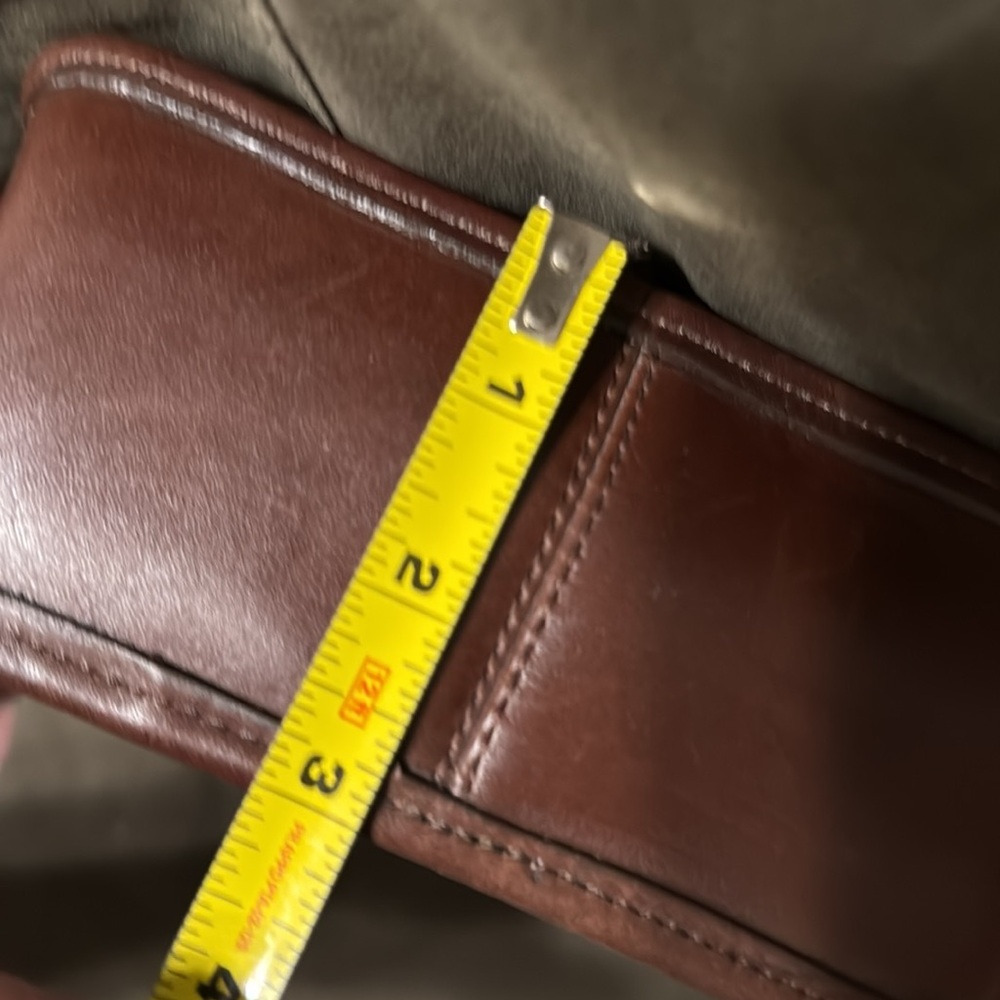 Vintage Brighton Leather Bag/Crossbody/Camera Bag with leather Interior - Picture 5 of 14